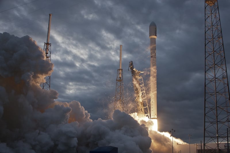 Space Ship Time Machine Rocket